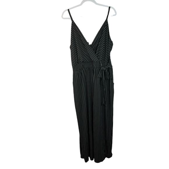 Kaileigh Black and White Striped Sleeveless Midi Jumpsuit Size 3X - Picture 2 of 7